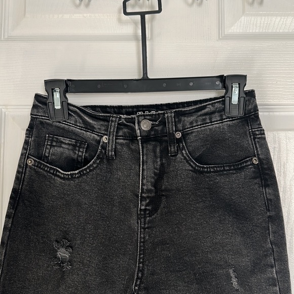 Wild Fable Black High Rise Mom Jean - Picture 4 of 8
